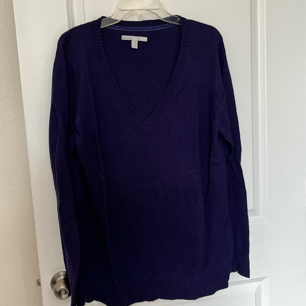 Old Navy Light-weight V-neck Sweater - size XXL